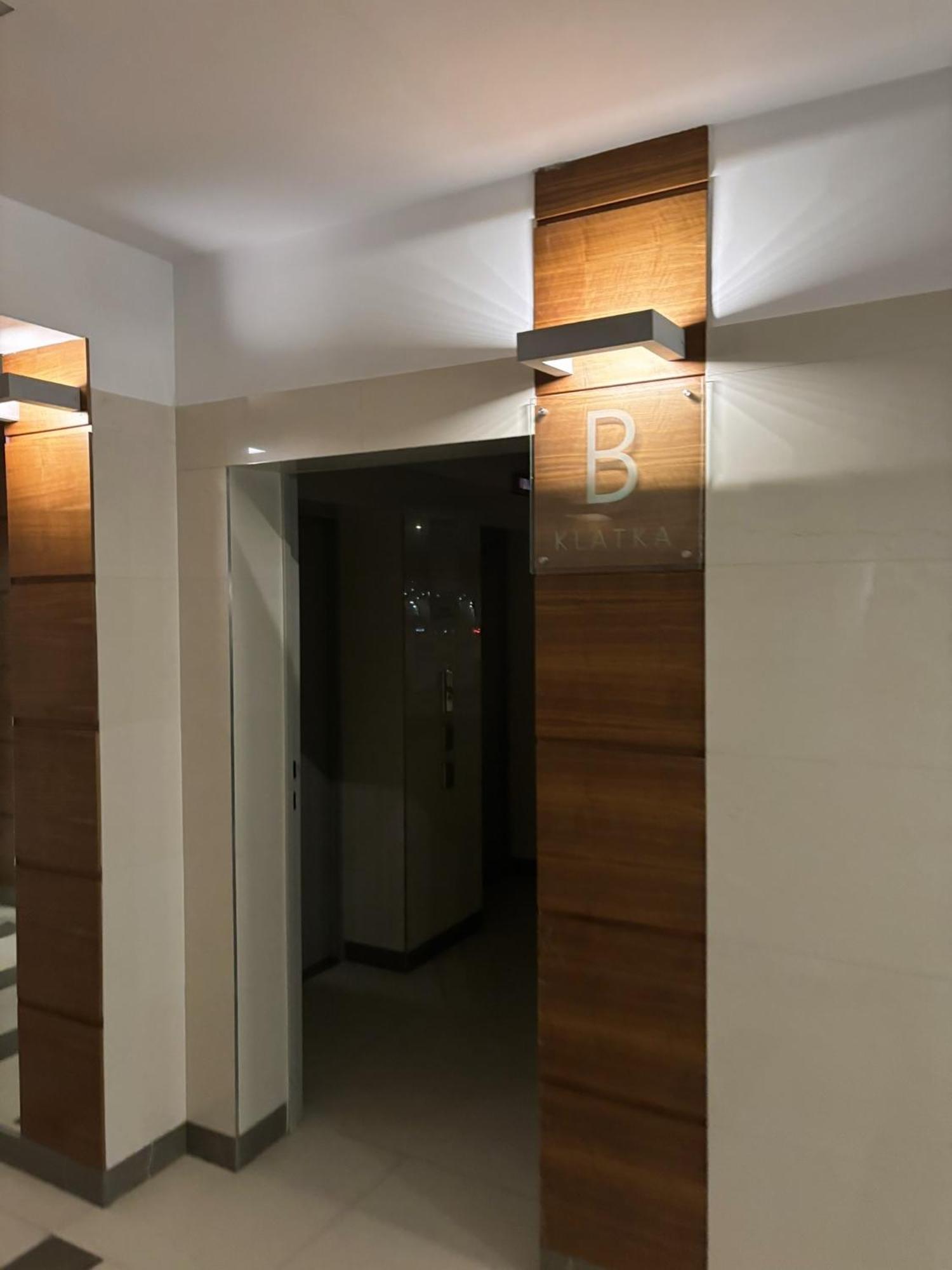 Project Comfort Apartament Zygmunta Slominskiego 5/64 Varsavia Esterno foto